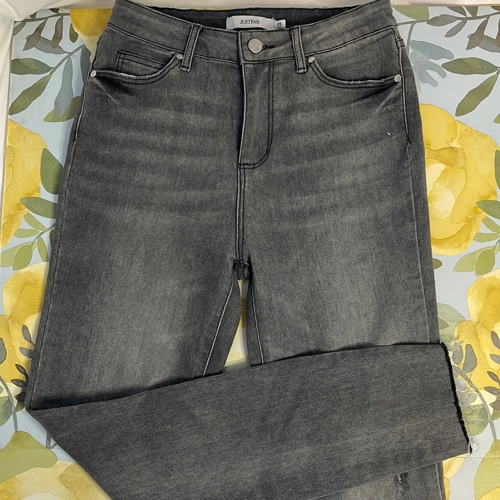 🔥 SALE JustFab High Rise Black Dark Gray Denim Jeans | Size 26